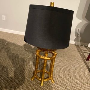 Table lamp